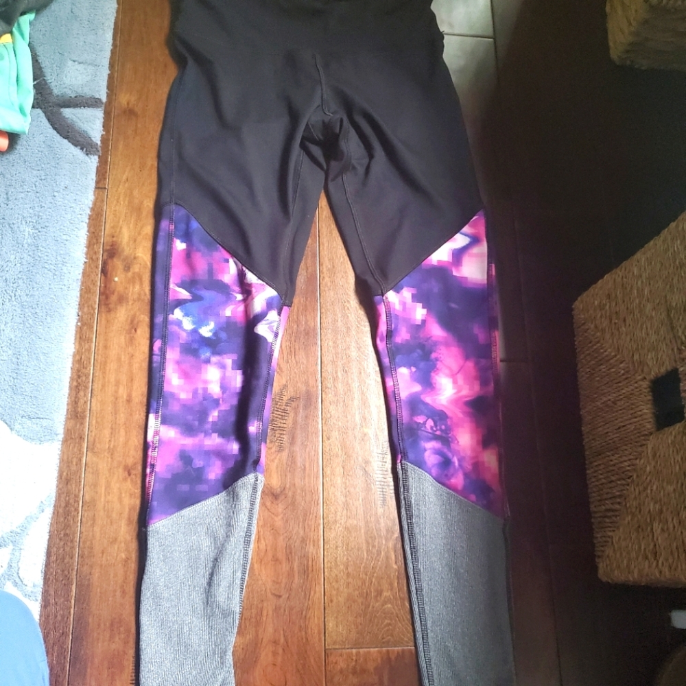 Champion leggings size small in black , gray pink and purple